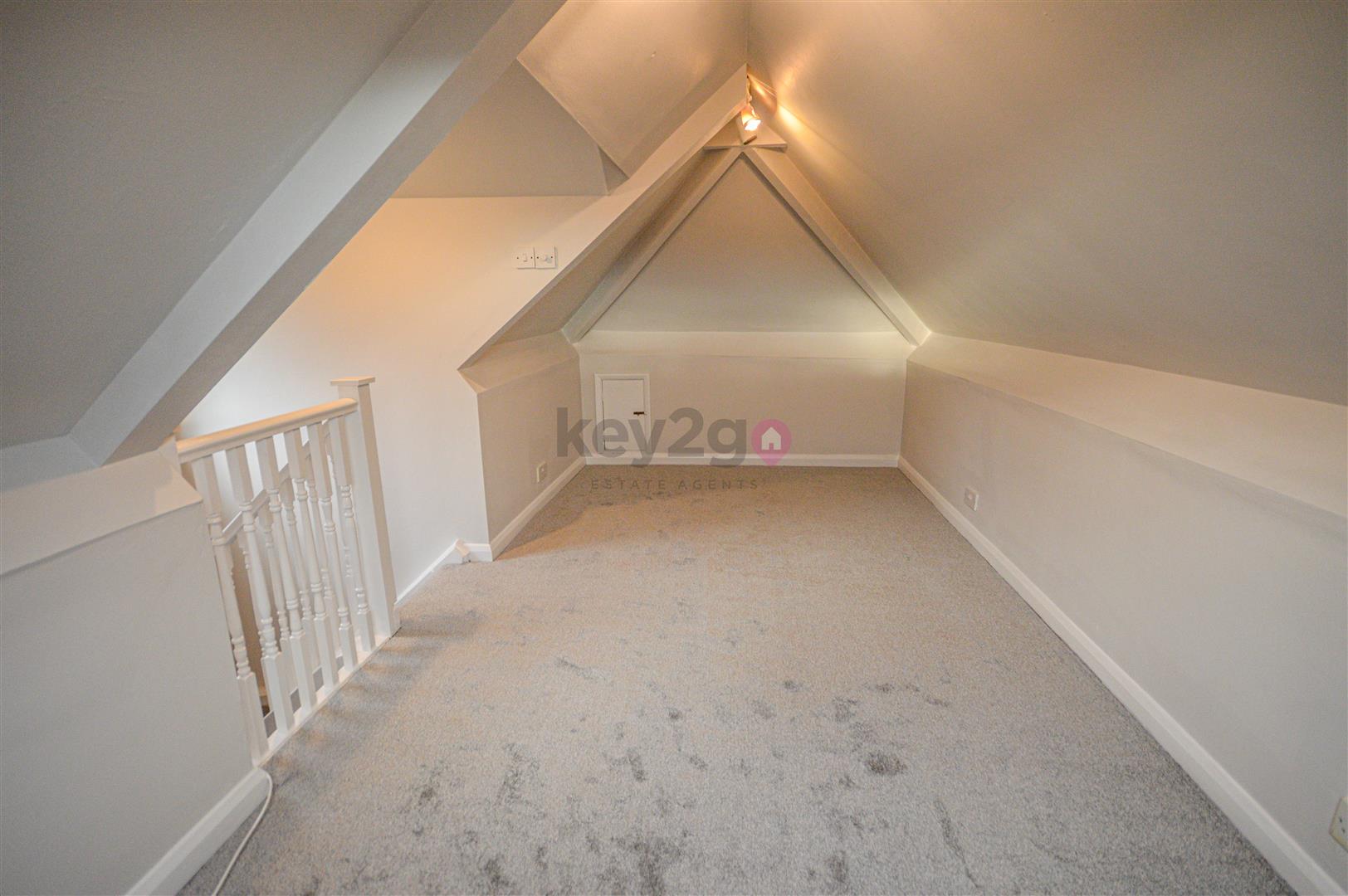 Charnock View Road, Sheffield, S12 Key2go